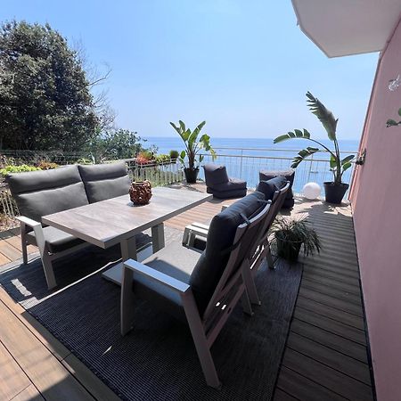 Silenzio E Relax Fronte Mare A Варацце Экстерьер фото